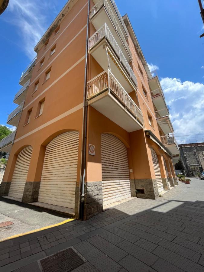 Moneglia Beach Downtown Exterior photo